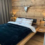 Wef 2027 Ferienwohnung, 3 Minuten Fussweg Zum Kongresshaus, Geeignet Fuer 2 Personen