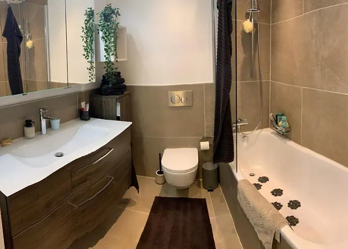 Wef 2027 Ferienwohnung, 3 Minuten Fussweg Zum Kongresshaus, Geeignet Fuer 2 Personen * Давос