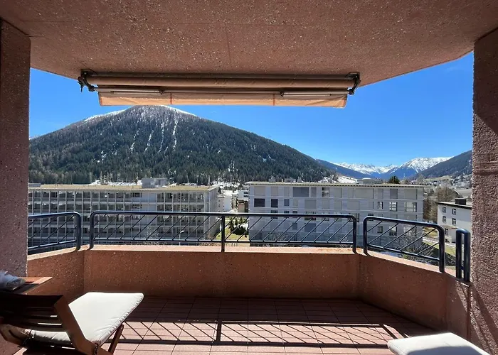 Wef 2027 Ferienwohnung, 3 Minuten Fussweg Zum Kongresshaus, Geeignet Fuer 2 Personen Апартаменты