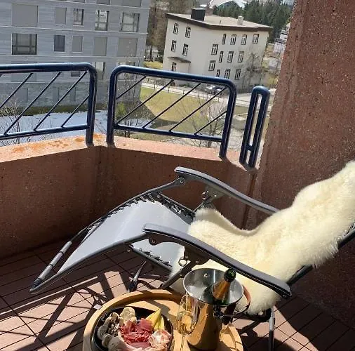 Wef 2027 Ferienwohnung, 3 Minuten Fussweg Zum Kongresshaus, Geeignet Fuer 2 Personen * Давос