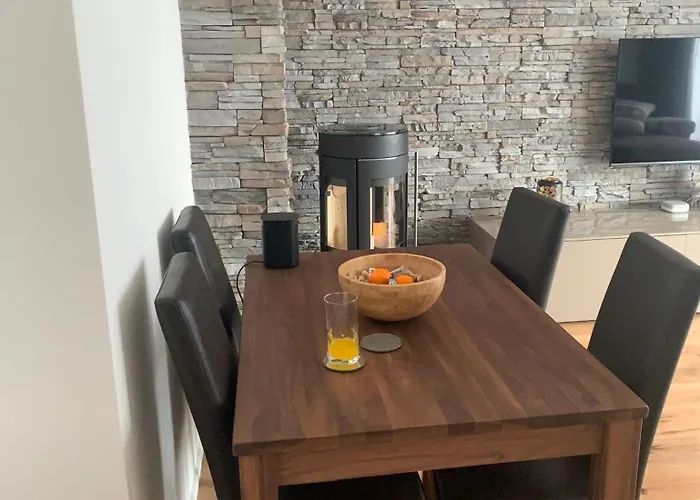 Wef 2027 Ferienwohnung, 3 Minuten Fussweg Zum Kongresshaus, Geeignet Fuer 2 Personen Апартаменты *