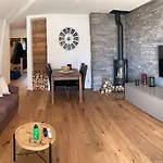 Wef 2027 Ferienwohnung, 3 Minuten Fussweg Zum Kongresshaus, Geeignet Fuer 2 Personen Apartman Davos