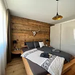 Wef 2027 Ferienwohnung, 3 Minuten Fussweg Zum Kongresshaus, Geeignet Fuer 2 Personen * Davos