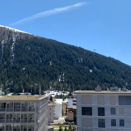 Wef 2026 Ferienwohnung, 1min Von Kongresshaus, Geeignet Für 2 Personen Davos