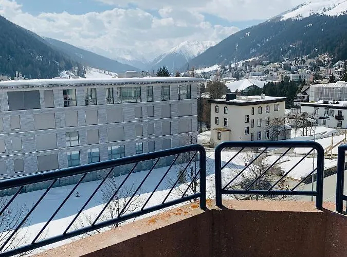 Wef 2026 Ferienwohnung, 1min Von Kongresshaus, Geeignet Für 2 Personen *
