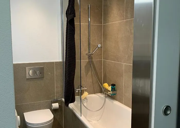 Wef 2026 Ferienwohnung, 1min Von Kongresshaus, Geeignet Für 2 Personen Apartment *