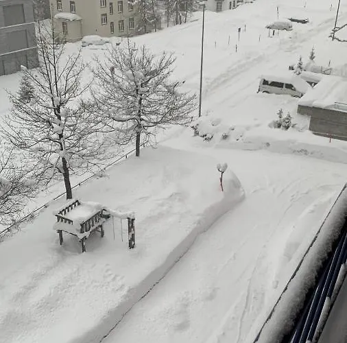 Wef 2026 Ferienwohnung, 1min Von Kongresshaus, Geeignet Für 2 Personen *