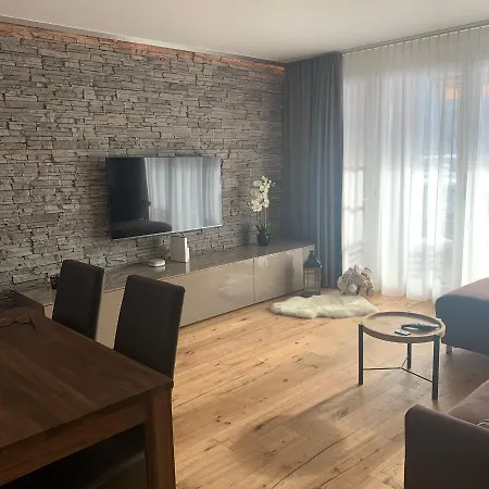 Wef 2026 Ferienwohnung, 1min Von Kongresshaus Lägenhet