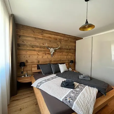 Wef 2027 Ferienwohnung, 3 Minuten Fussweg Zum Kongresshaus, Geeignet Fuer 2 Personen * Davos